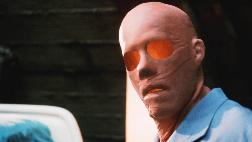 Elisabeth Shue vs. the invisible threat in Hollow Man